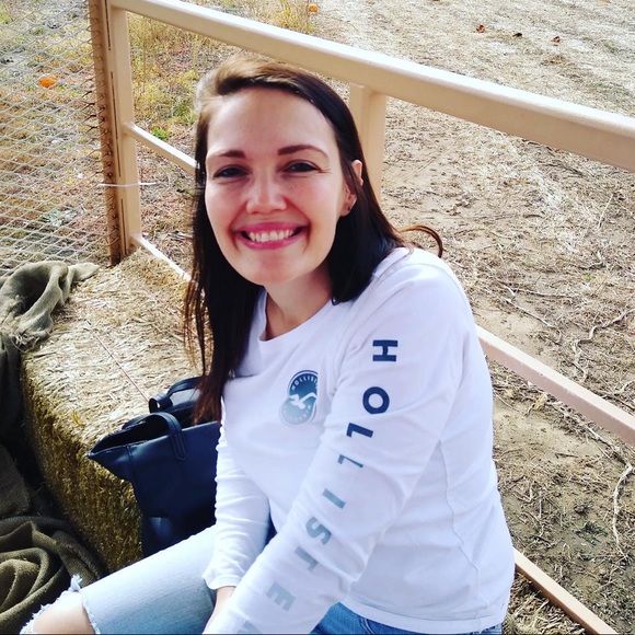 Meet your Posher, Amanda - Picture 1 of 1